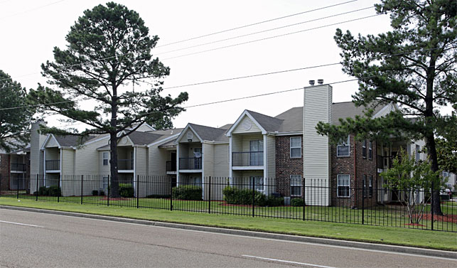 376-unit complex, Memphis, TN